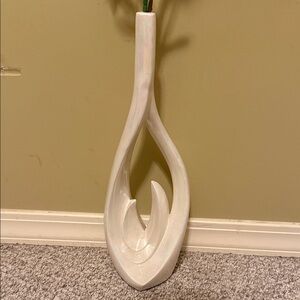 Elegant White Abstract Sculpture